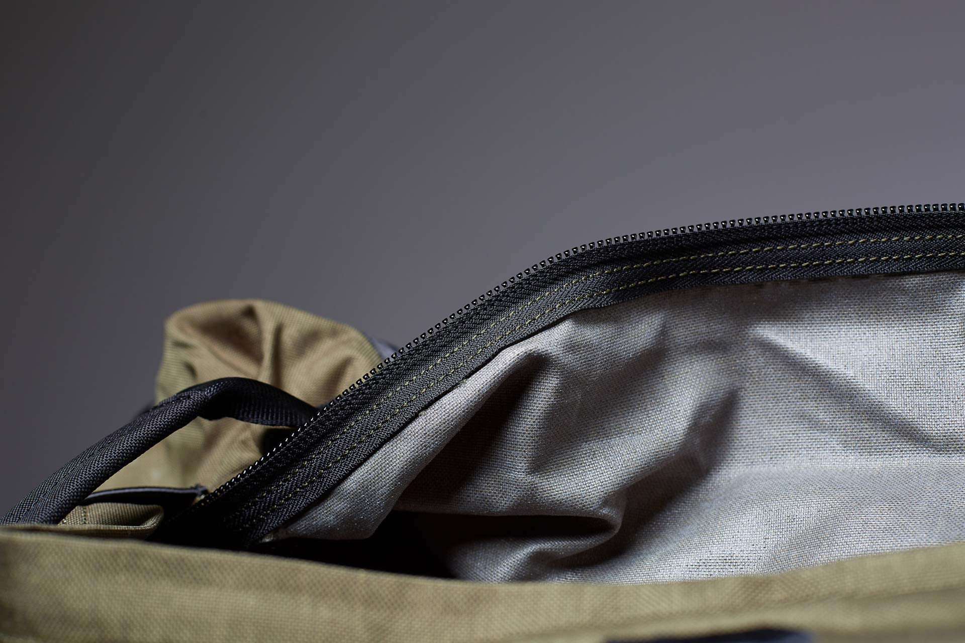 Sandbag zipper
